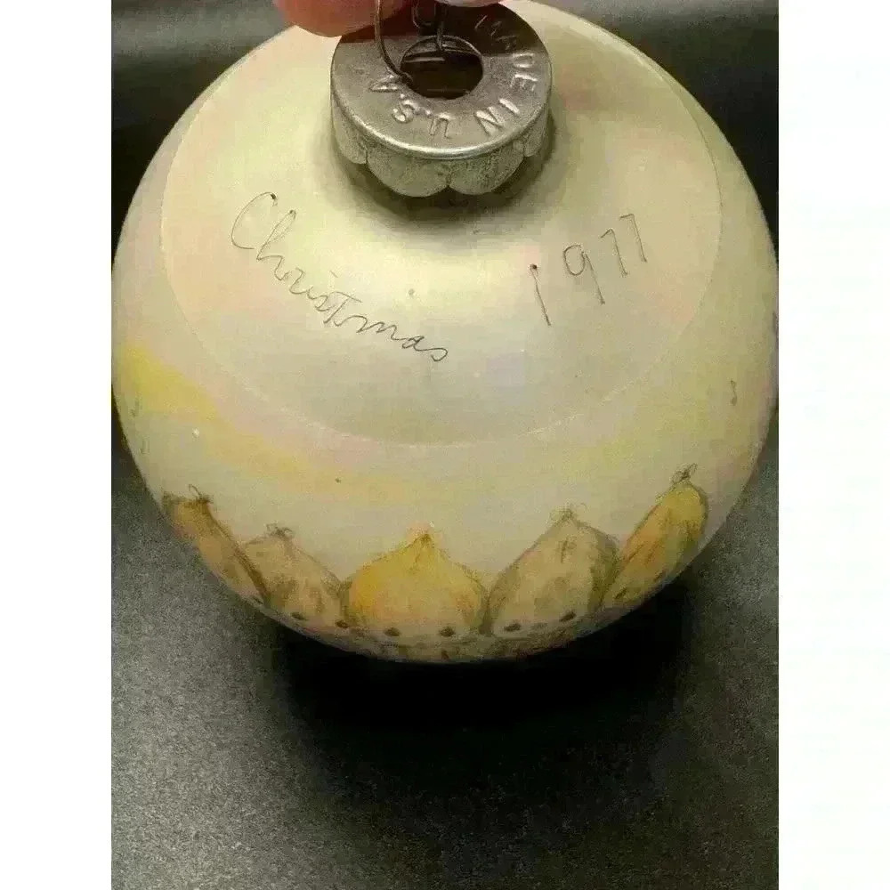 VNTG With Hallmark Box Precious Moments Betsy Clark 3" Ball Christmas Ornament - Picture 4 of 9